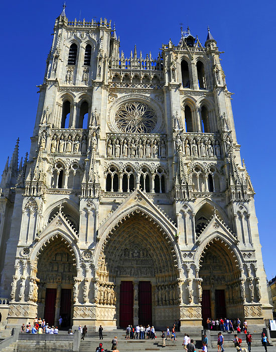 Sehenswürdigkeit: Kathedrale von Amiens in Frankreich