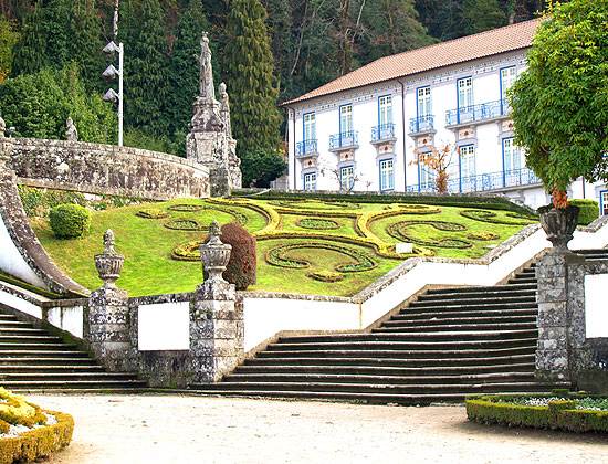 Gartenanlage der Wallfahrtskirche nahe Braga